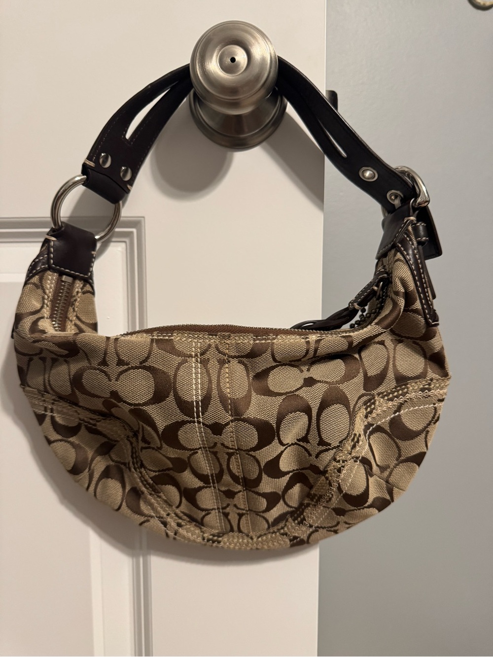 Coach Signature Soho Small Hobo.